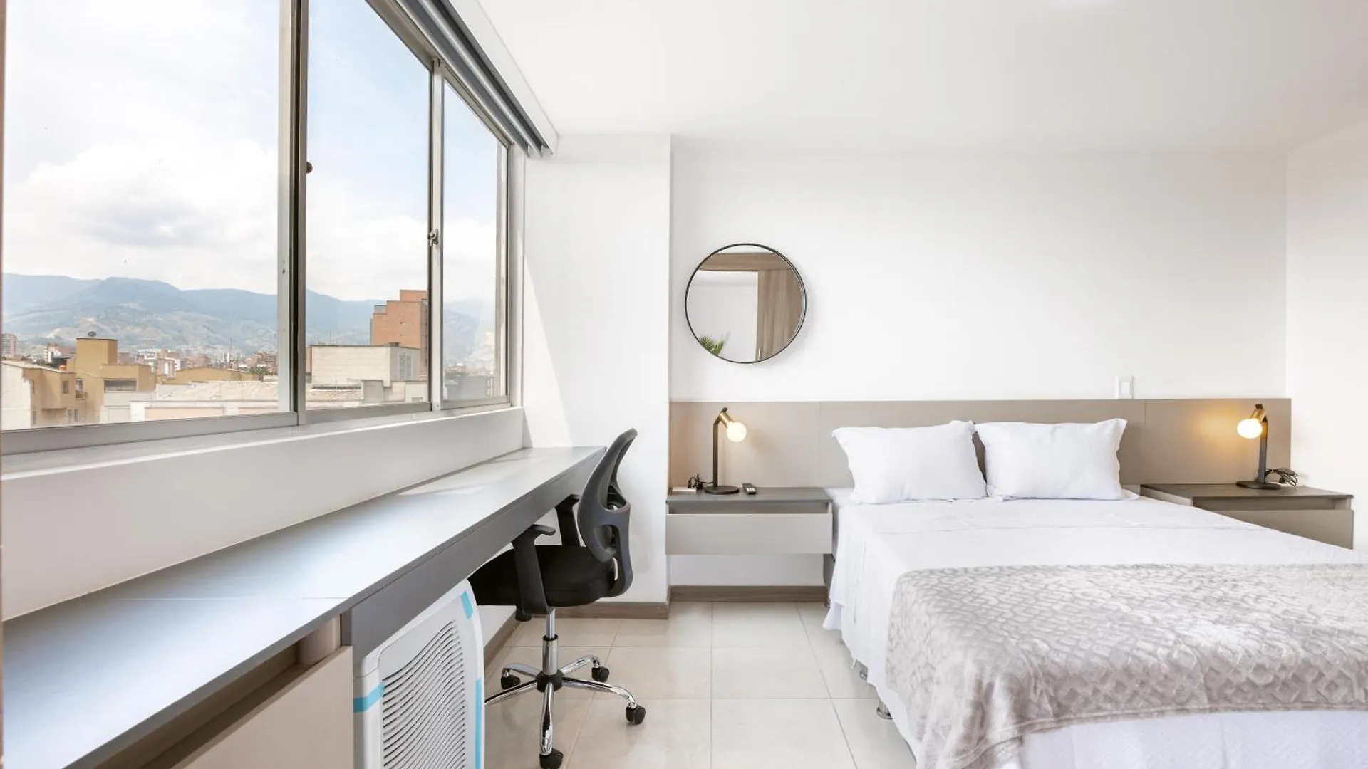 Comodos Apartamentos De 1 Habitacion Con Vista En Laureles Medellin