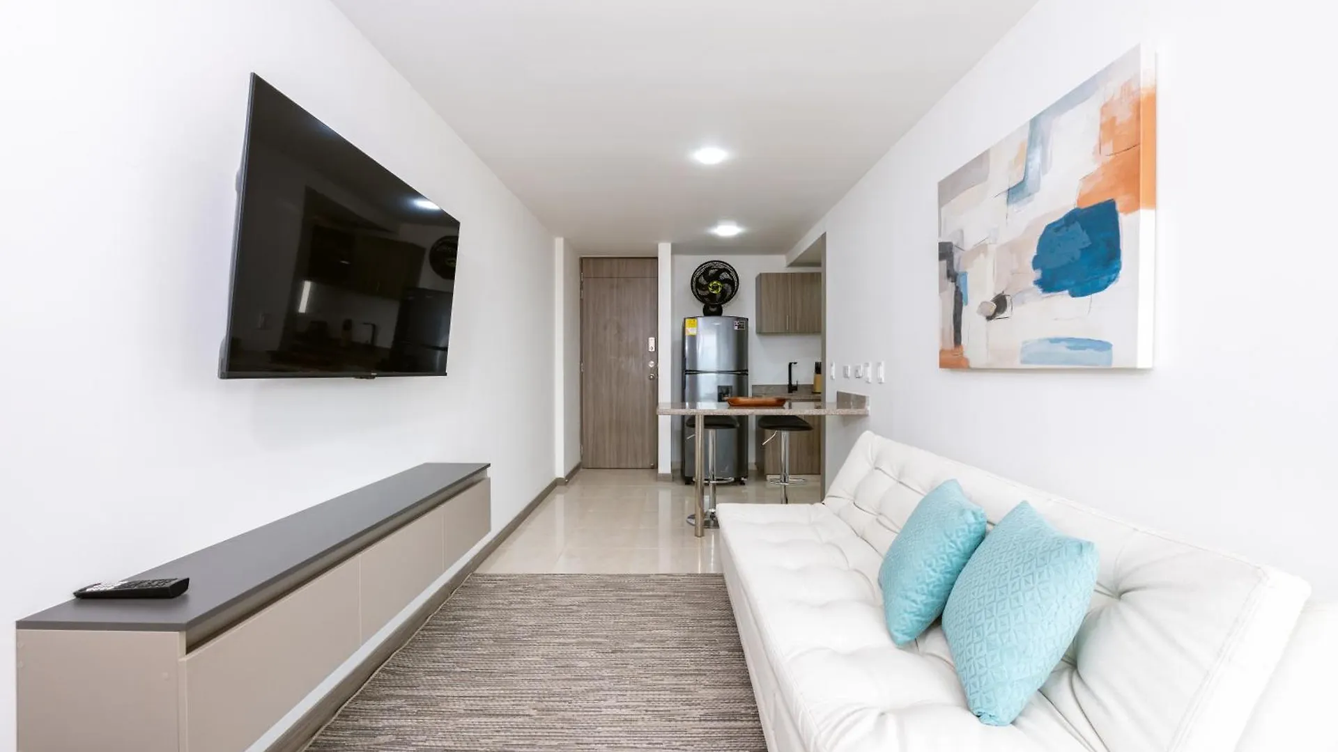 Comodos Apartamentos De 1 Habitacion Con Vista En Laureles Medellin