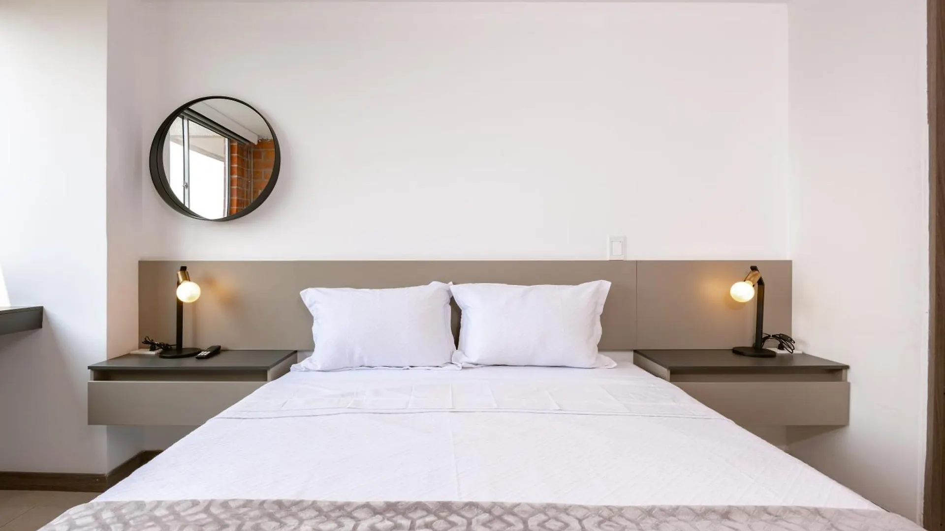 Comodos Apartamentos De 1 Habitacion Con Vista En Laureles Medellín