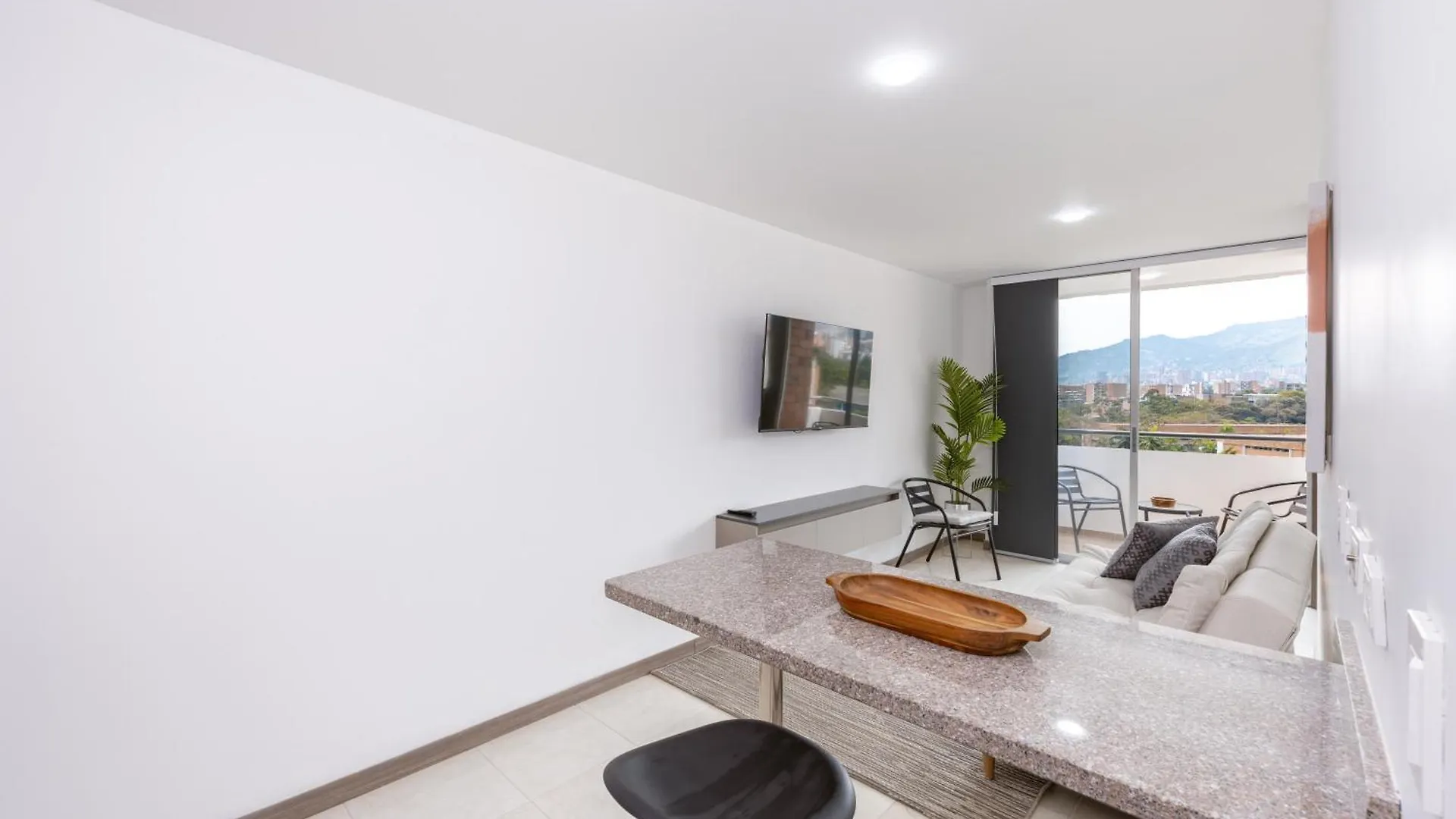 Comodos Apartamentos De 1 Habitacion Con Vista En Laureles Medellín 0*,