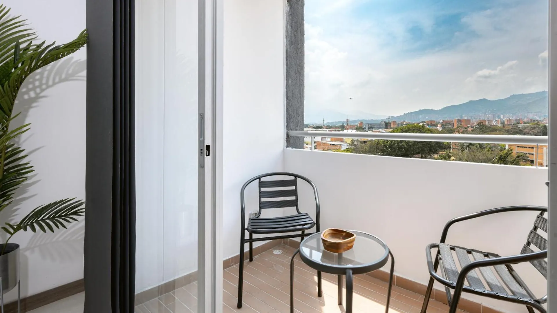 Comodos Apartamentos De 1 Habitacion Con Vista En Laureles Medellín Lägenhet