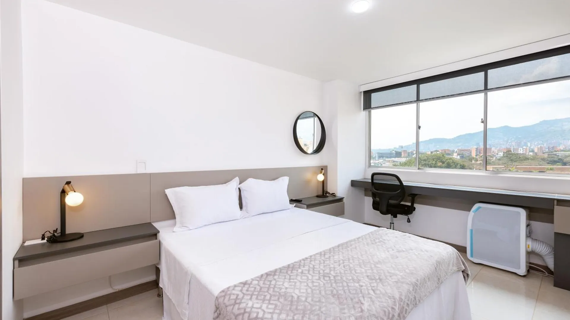 Comodos Apartamentos De 1 Habitacion Con Vista En Laureles Medellin Apartment