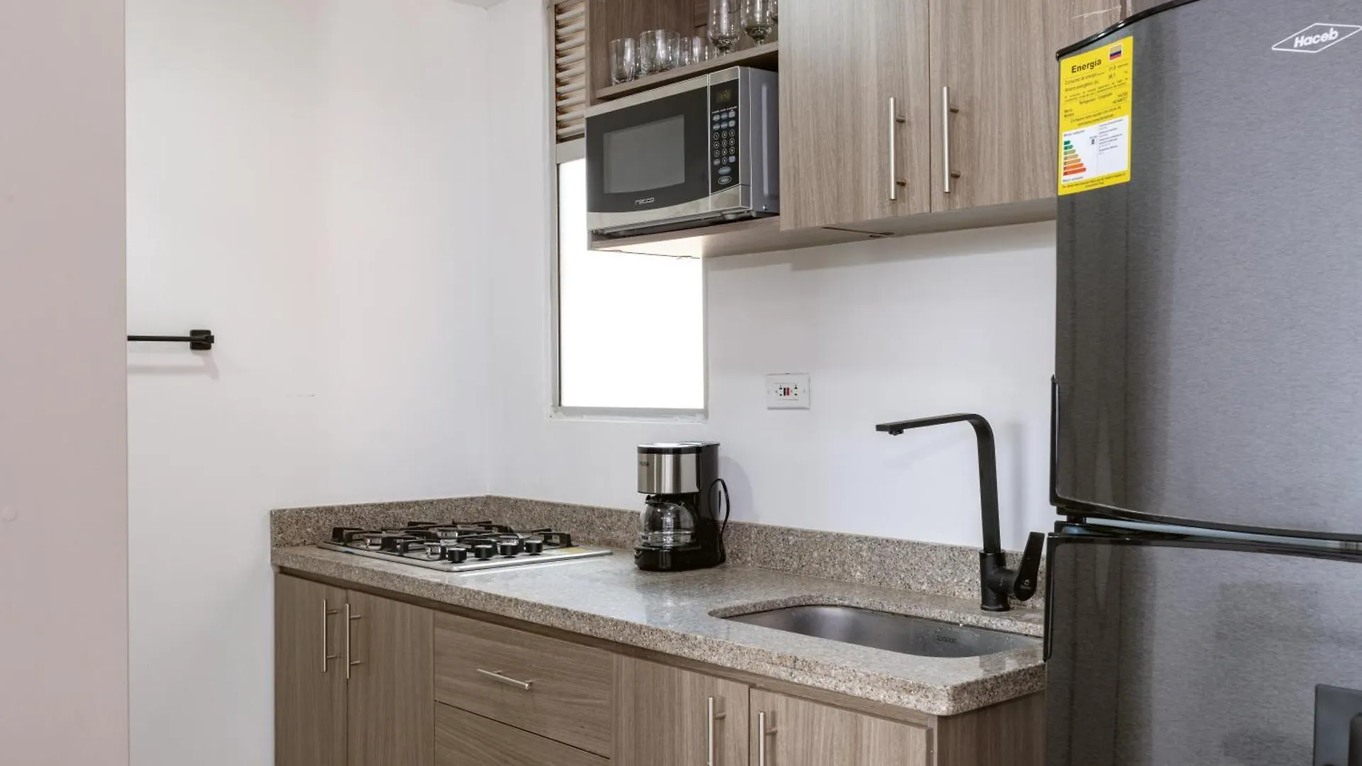 아파트 Comodos Apartamentos De 1 Habitacion Con Vista En Laureles 메딜린