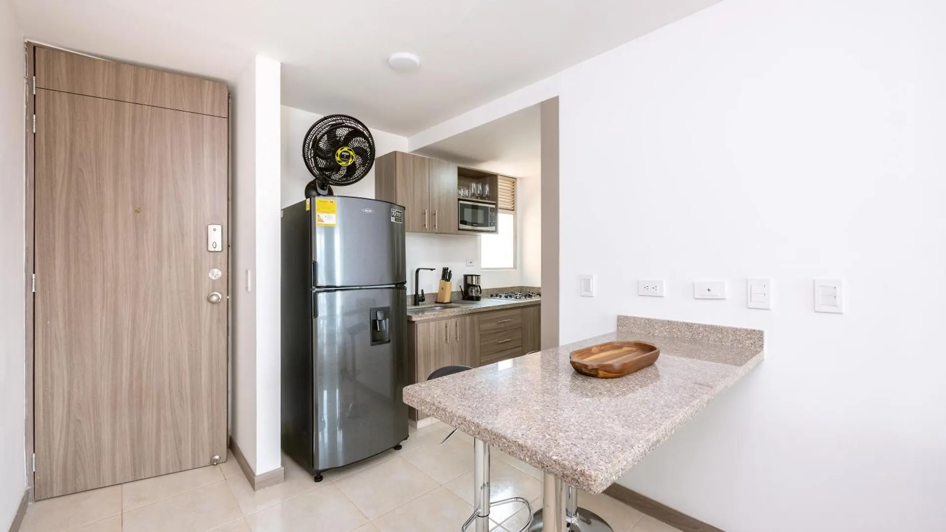 아파트 Comodos Apartamentos De 1 Habitacion Con Vista En Laureles 메딜린